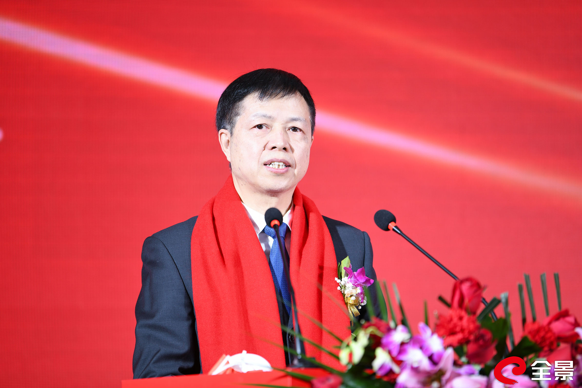 12866130.jpg 12866130.jpg